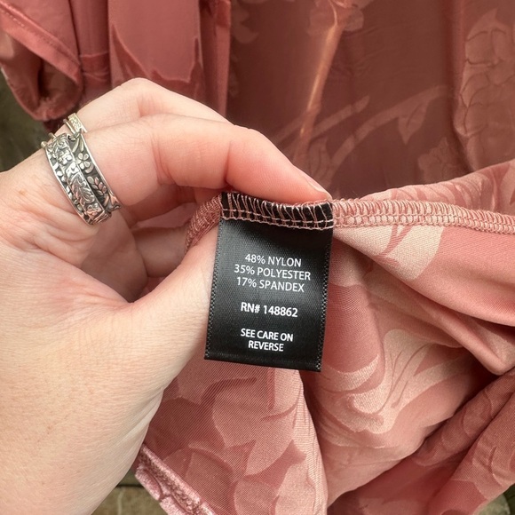 Torrid Boho Peachy Pink Velvet Floral Burnout Kimono Open Front Cardigan - Picture 9 of 12